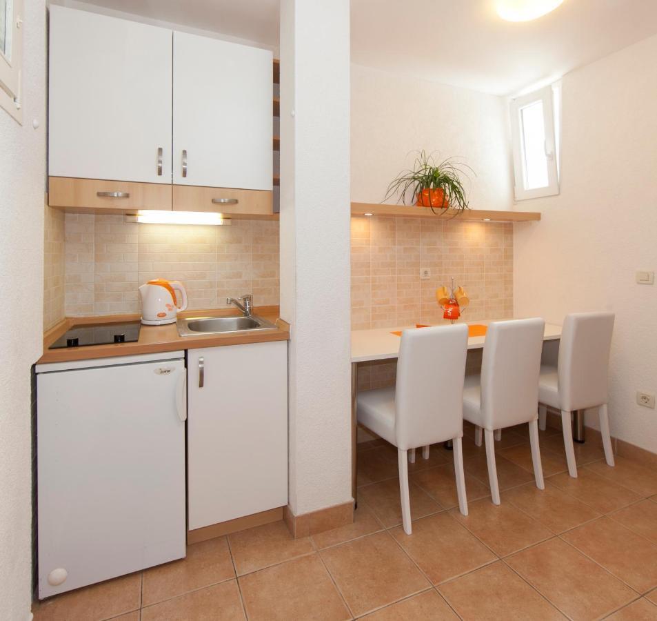 Apartments Milana Tučepi Esterno foto