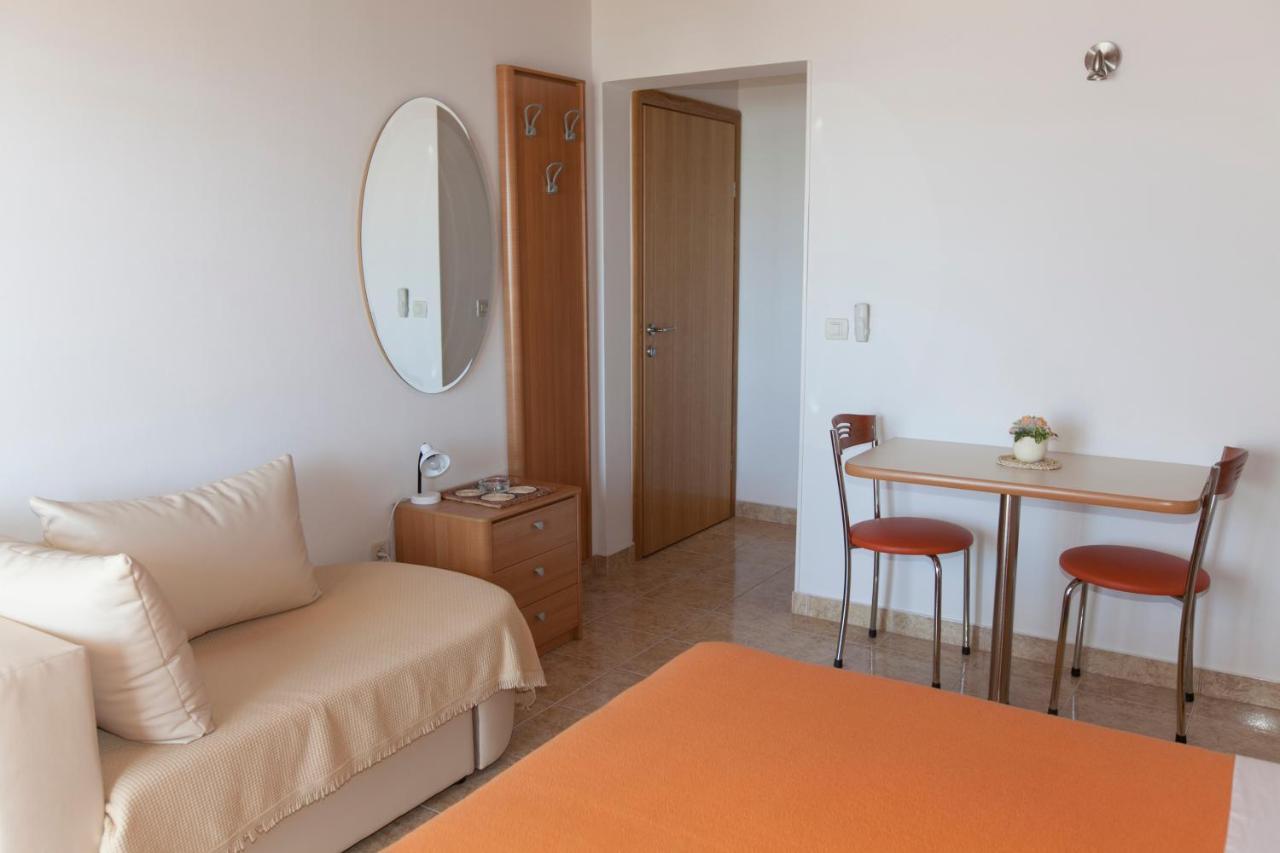 Apartments Milana Tučepi Esterno foto