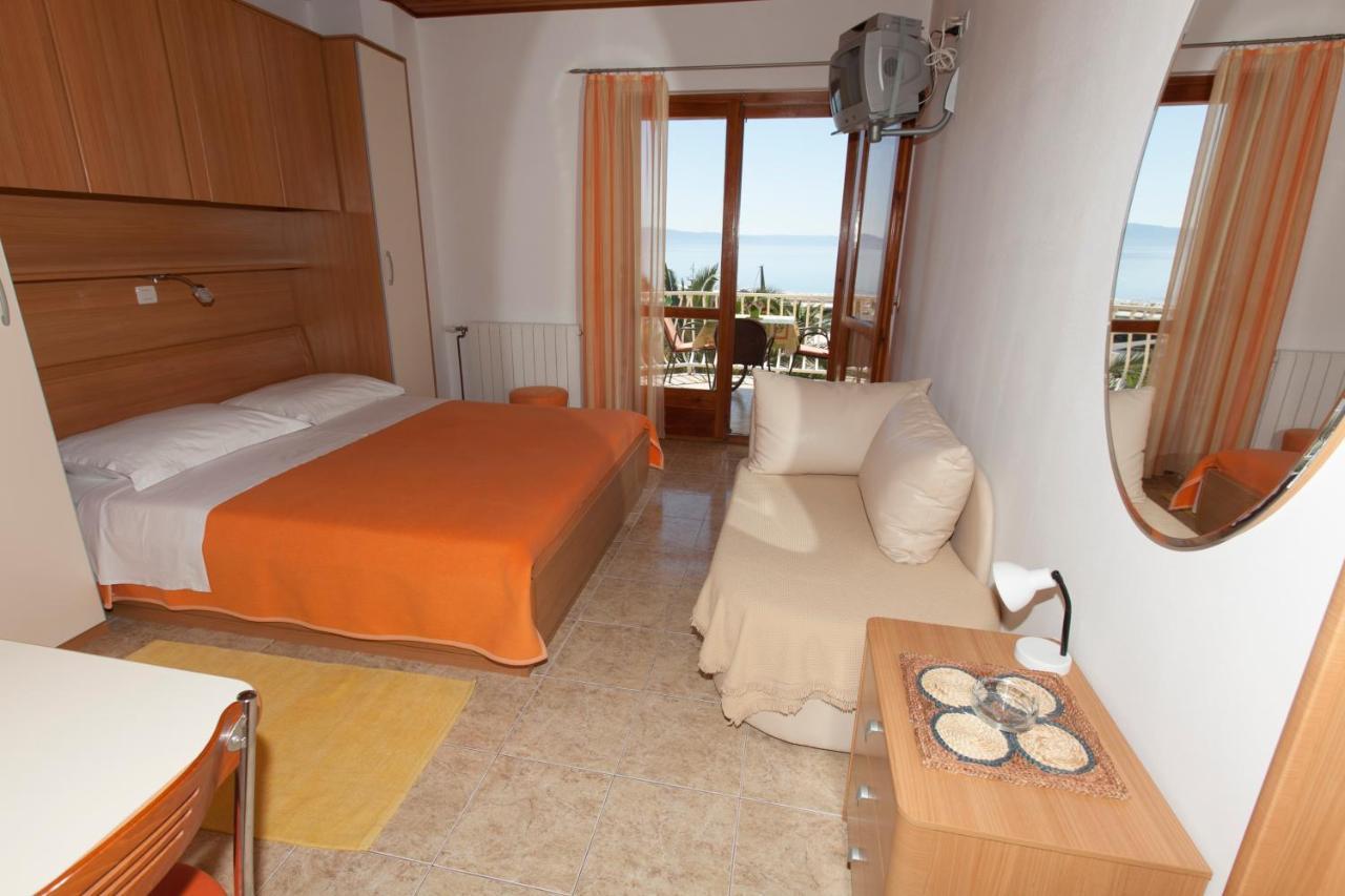 Apartments Milana Tučepi Esterno foto