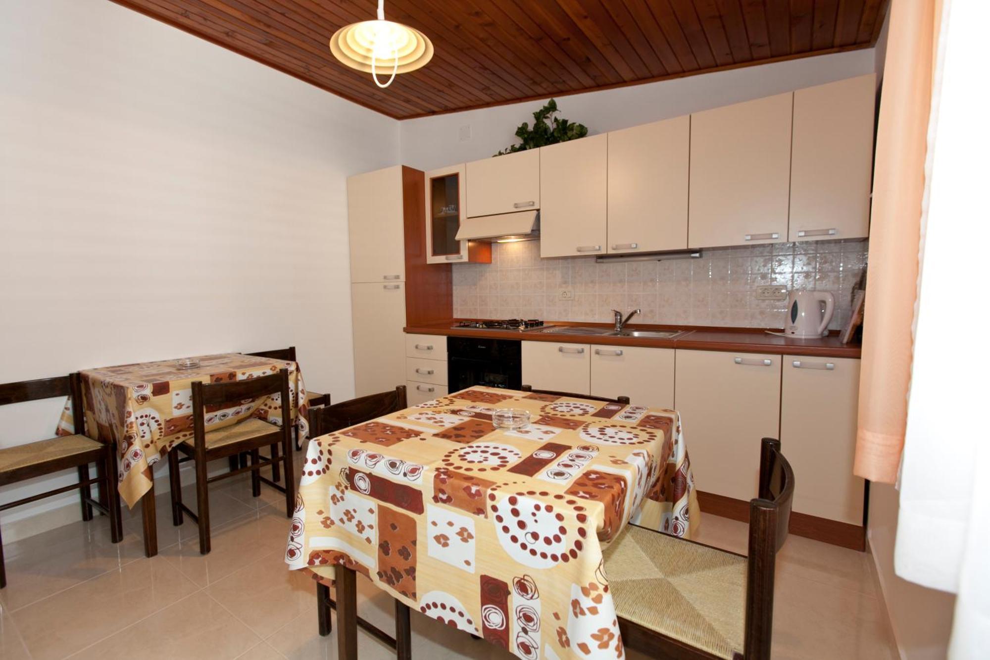 Apartments Milana Tučepi Esterno foto